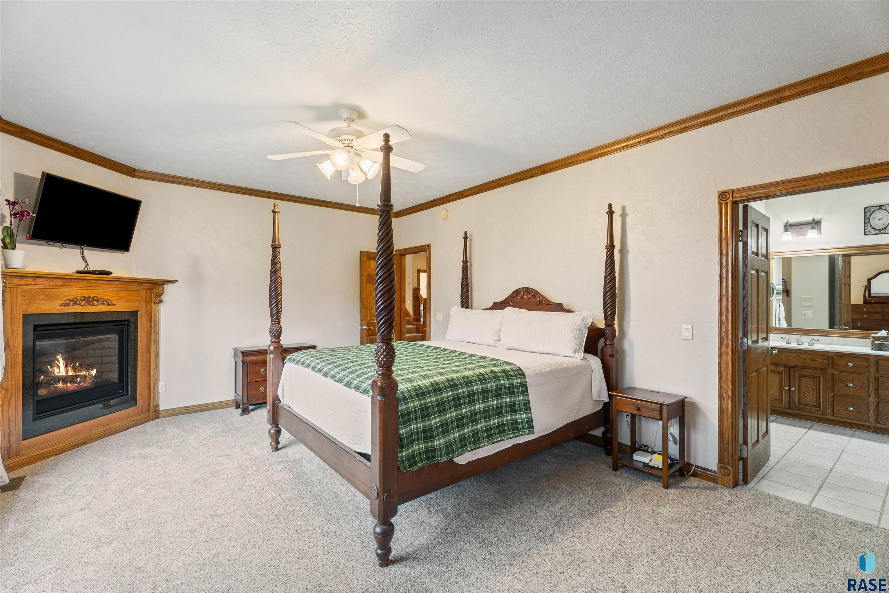 Sioux Falls, South Dakota, 57110, United States, 6 Bedrooms Bedrooms, ,6 BathroomsBathrooms,Residential,Active,1888969