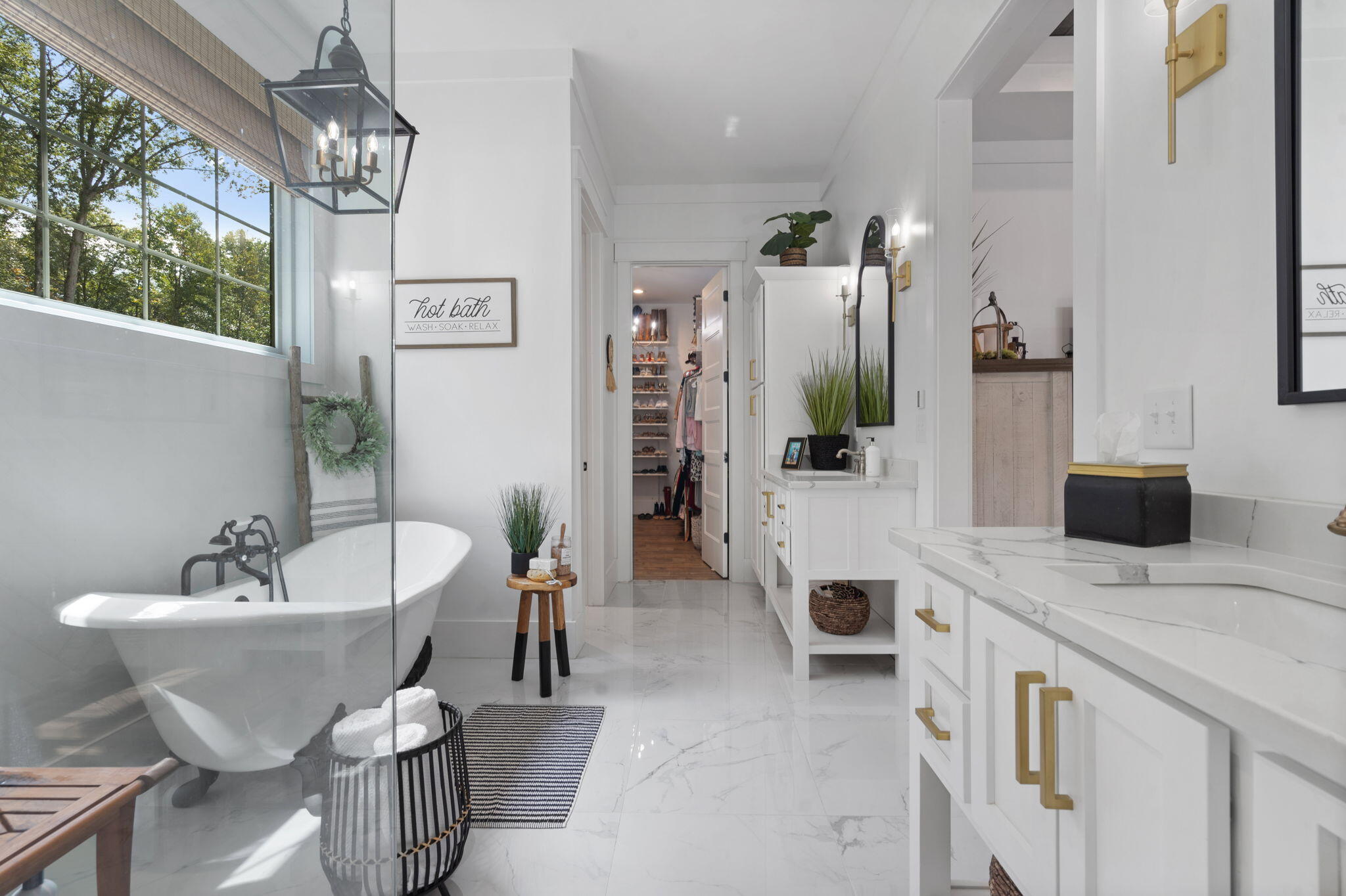 Calhoun, Tennessee, 37309, United States, 4 Bedrooms Bedrooms, ,3 BathroomsBathrooms,Residential,Active,1742062