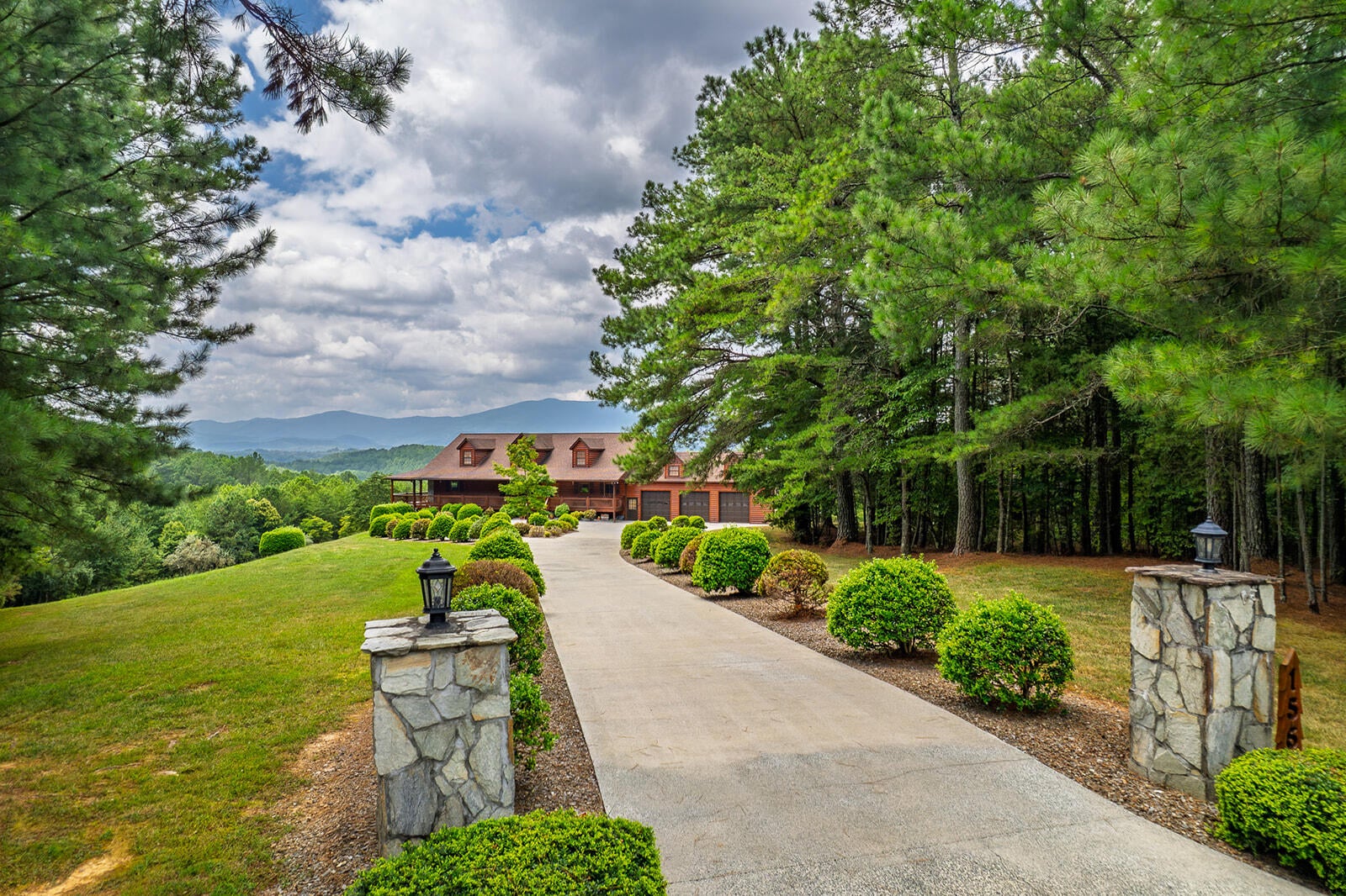 Copperhill, Tennessee, 37317, United States, 5 Bedrooms Bedrooms, ,6 BathroomsBathrooms,Residential,Active,1877841