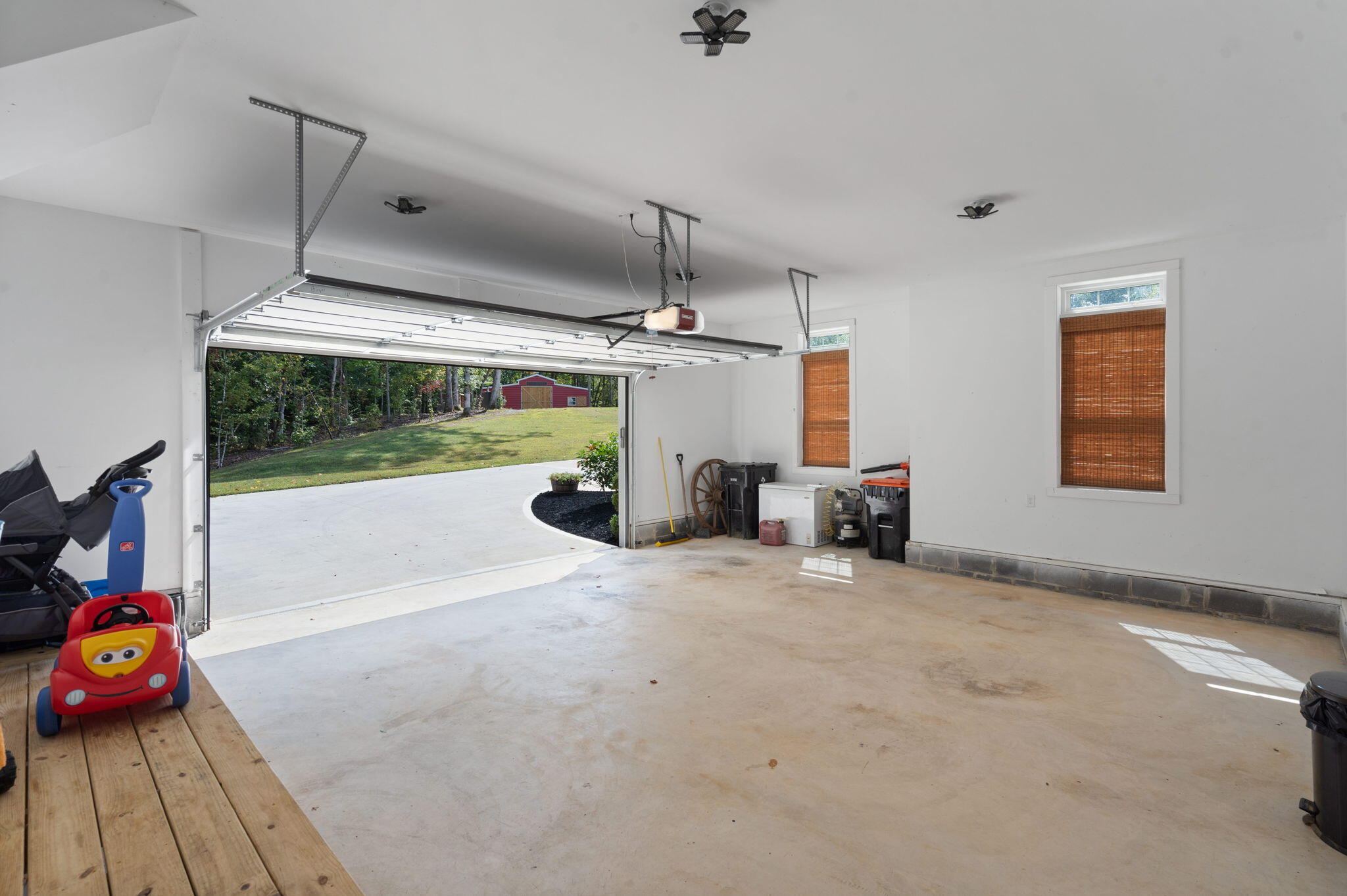 Calhoun, Tennessee, 37309, United States, 4 Bedrooms Bedrooms, ,3 BathroomsBathrooms,Residential,Active,1742062