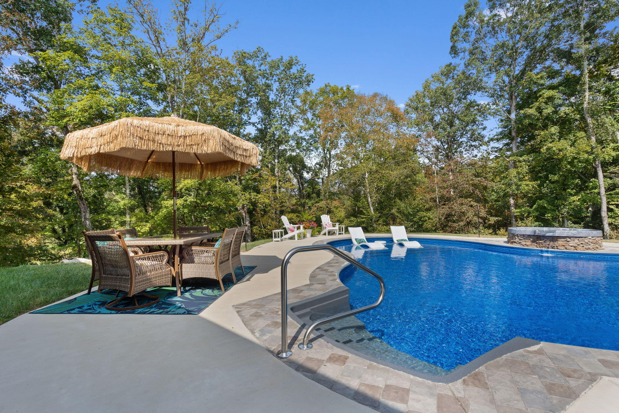 Calhoun, Tennessee, 37309, United States, 4 Bedrooms Bedrooms, ,3 BathroomsBathrooms,Residential,Active,1742062