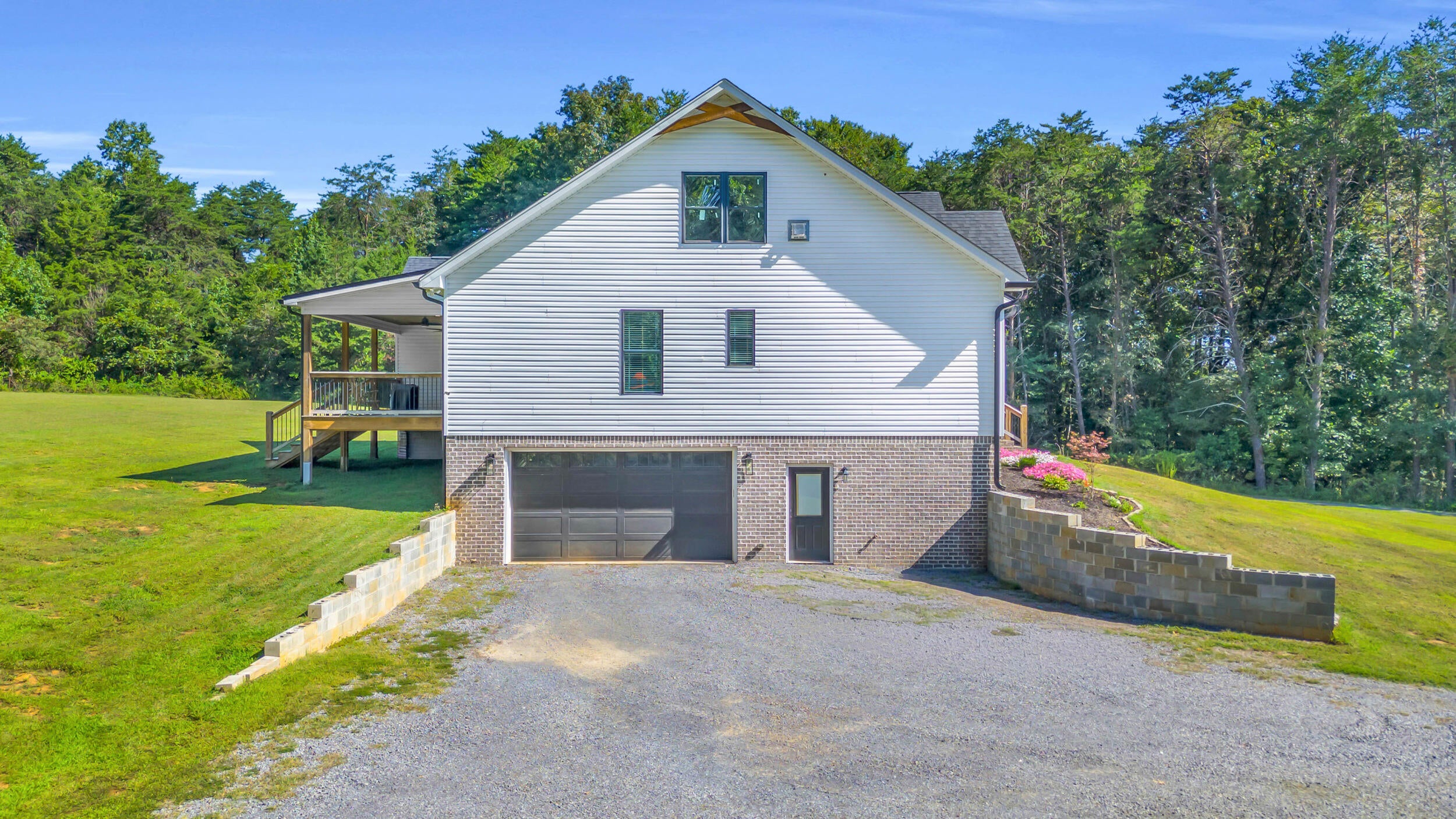 Mcdonald, Tennessee, 37353, United States, 4 Bedrooms Bedrooms, ,3 BathroomsBathrooms,Residential,Active,1936688