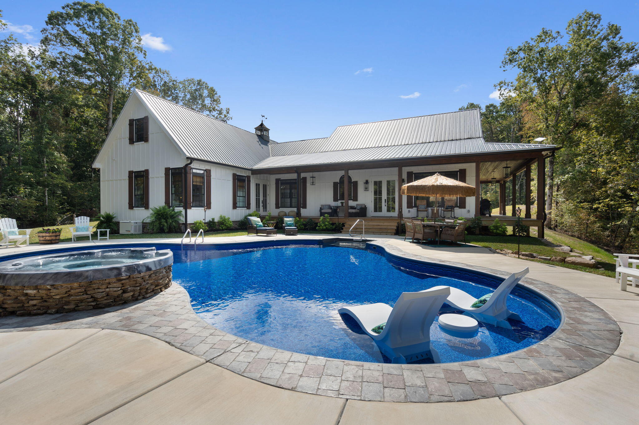 Calhoun, Tennessee, 37309, United States, 4 Bedrooms Bedrooms, ,3 BathroomsBathrooms,Residential,Active,1742062