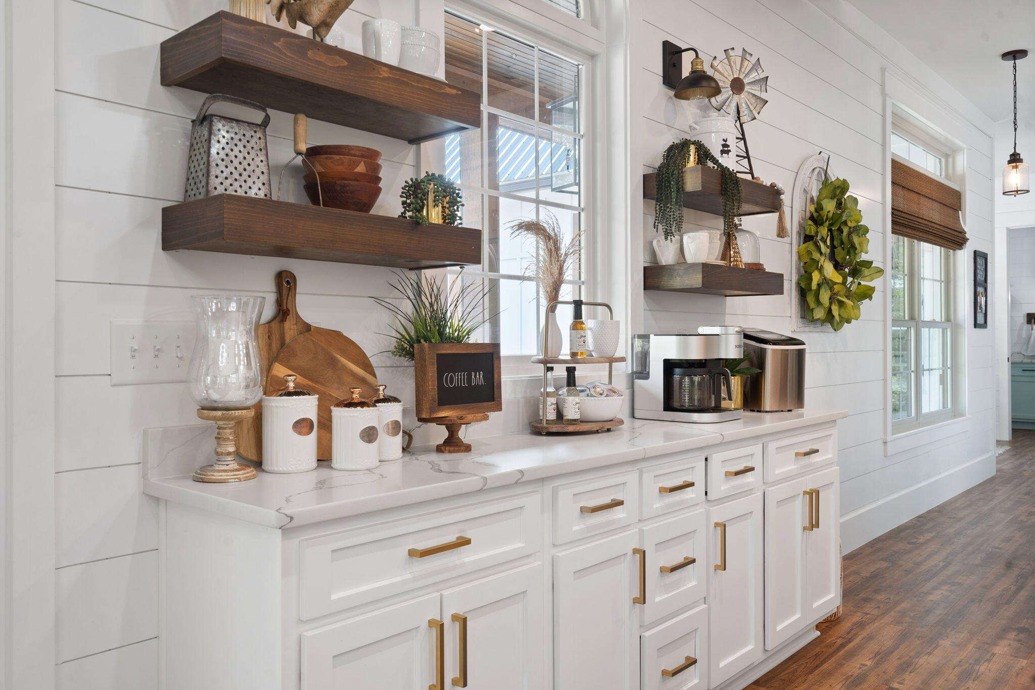 Calhoun, Tennessee, 37309, United States, 4 Bedrooms Bedrooms, ,3 BathroomsBathrooms,Residential,Active,1742062