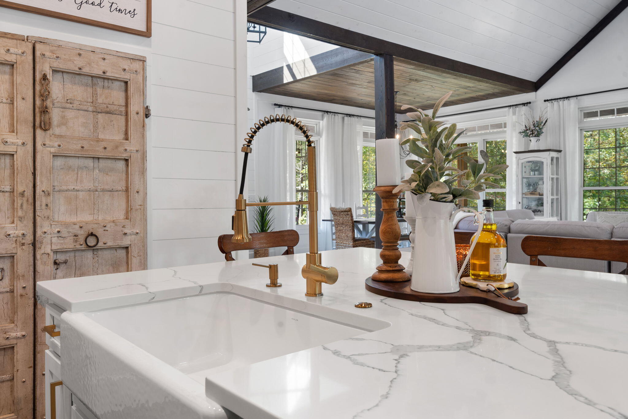 Calhoun, Tennessee, 37309, United States, 4 Bedrooms Bedrooms, ,3 BathroomsBathrooms,Residential,Active,1742062