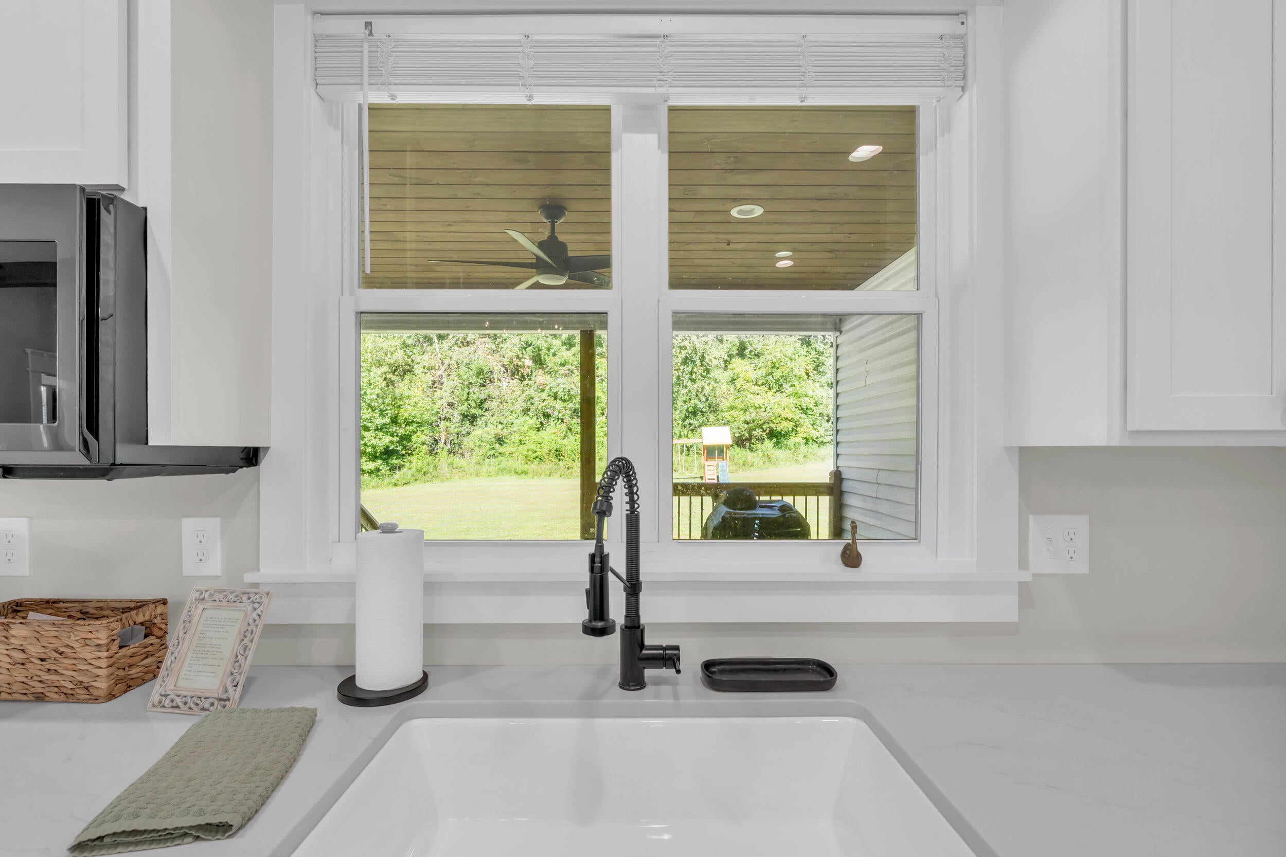 Mcdonald, Tennessee, 37353, United States, 4 Bedrooms Bedrooms, ,3 BathroomsBathrooms,Residential,Active,1936688