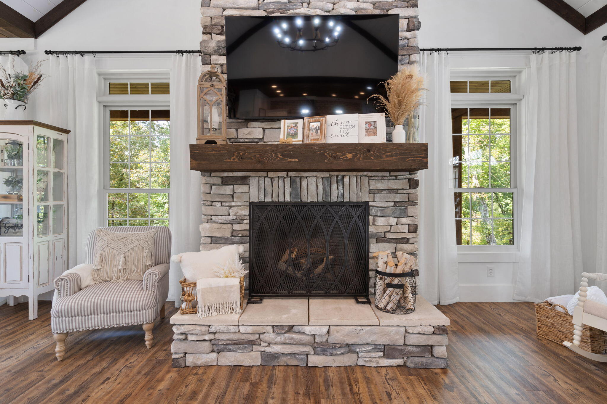 Calhoun, Tennessee, 37309, United States, 4 Bedrooms Bedrooms, ,3 BathroomsBathrooms,Residential,Active,1742062