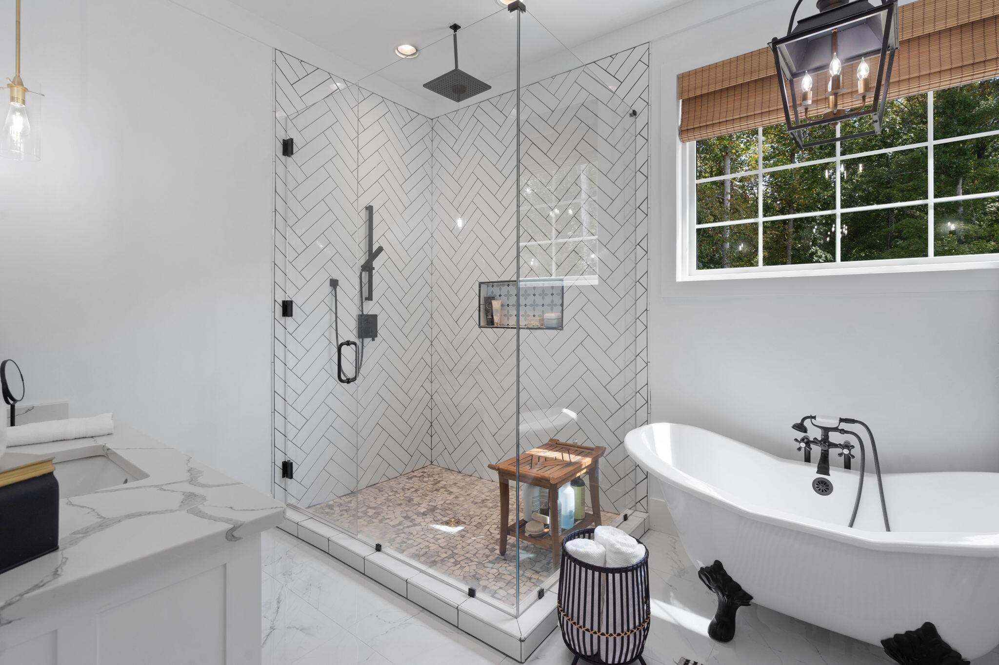 Calhoun, Tennessee, 37309, United States, 4 Bedrooms Bedrooms, ,3 BathroomsBathrooms,Residential,Active,1742062