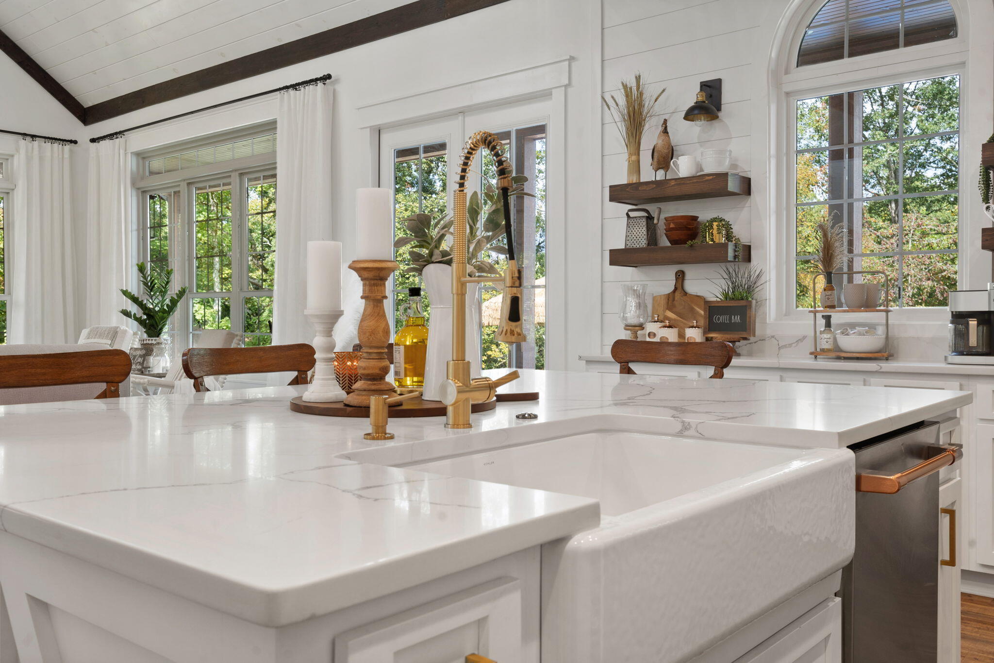 Calhoun, Tennessee, 37309, United States, 4 Bedrooms Bedrooms, ,3 BathroomsBathrooms,Residential,Active,1742062