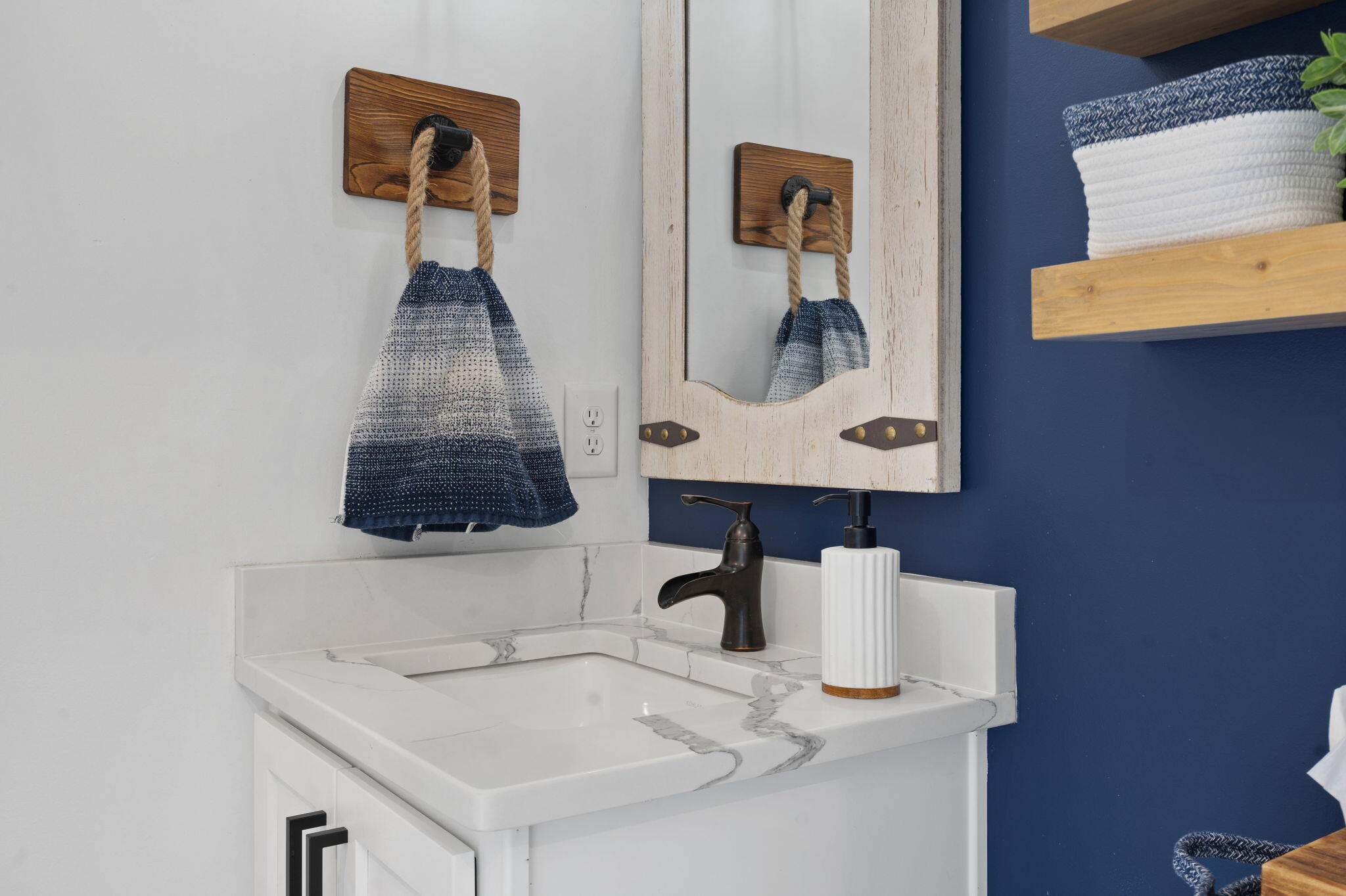 Calhoun, Tennessee, 37309, United States, 4 Bedrooms Bedrooms, ,3 BathroomsBathrooms,Residential,Active,1742062