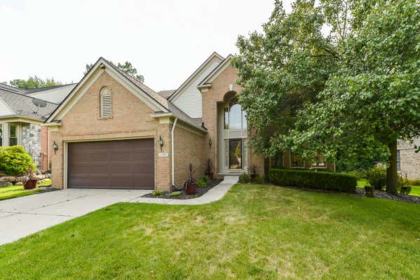 1574 SUGAR MAPLE WAY, WEST BLOOMFIELD, MI 48324 - Image 1