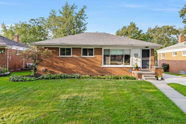 21537 SHARE ST, SAINT CLAIR SHORES, MI 48082 - Image 1