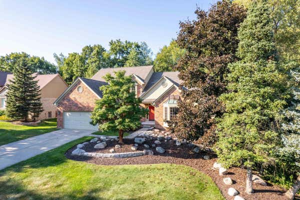 2160 REAGAN DR, ROCHESTER HILLS, MI 48309 - Image 1