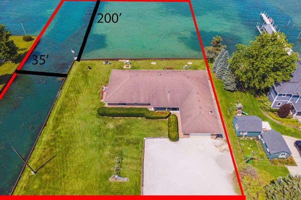 5472 MIDDLE CHANNEL DR, HARSENS ISLAND, MI 48028 - Image 1