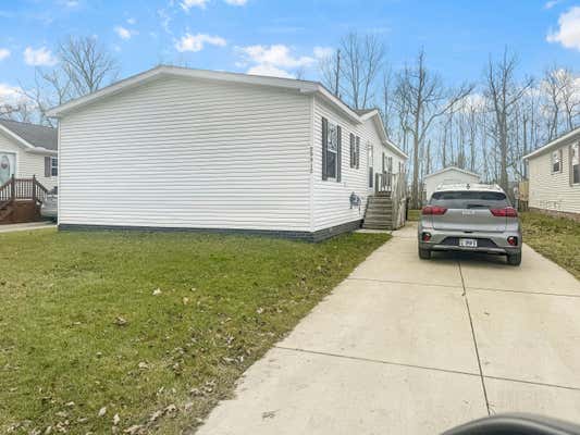 29912 MEADOW LN, GIBRALTAR, MI 48173 - Image 1