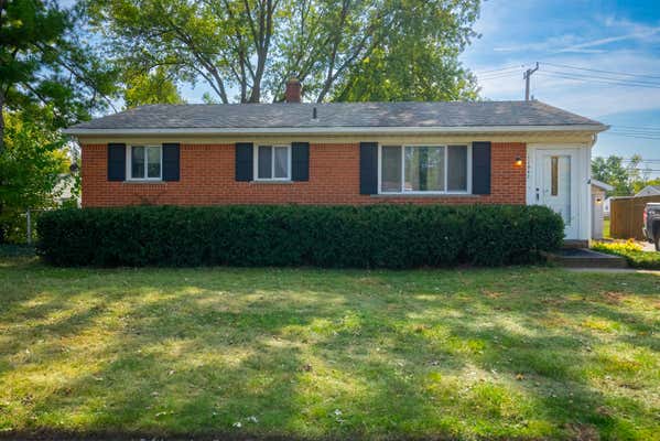 11942 19 MILE RD, STERLING HEIGHTS, MI 48313 - Image 1