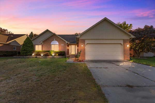 19452 LAMPLIGHTER TRL, MACOMB, MI 48044 - Image 1