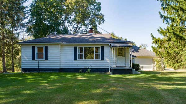 574 YOUNG RD, WHITE LAKE, MI 48383 - Image 1