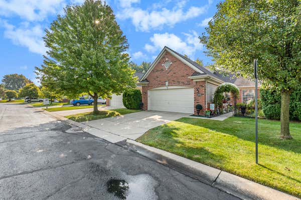 3898 KNIGHTBRIDGE CIR, STERLING HEIGHTS, MI 48314 - Image 1