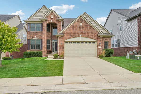 4852 E STONEGATE CIR, LAKE ORION, MI 48359 - Image 1