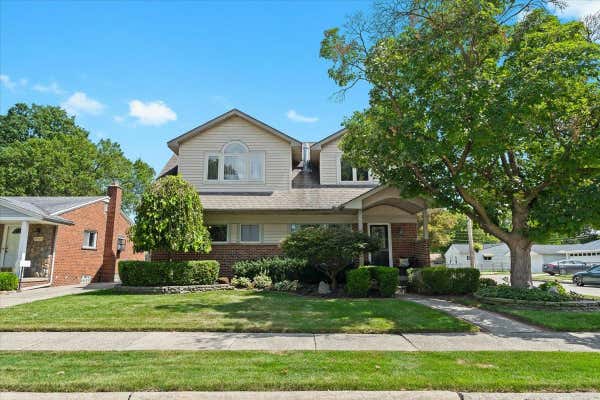 29131 ELMWOOD CT, SAINT CLAIR SHORES, MI 48081 - Image 1