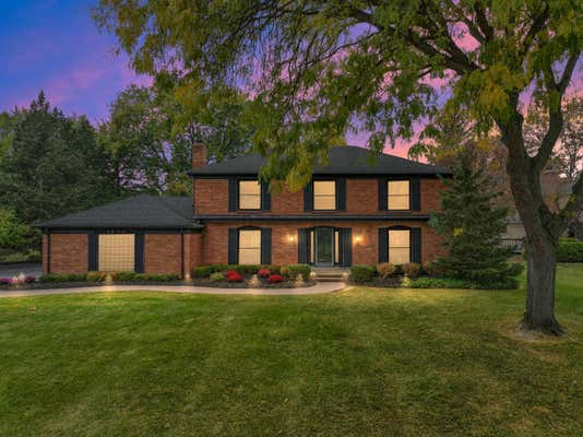 5854 PINECROFT DR, WEST BLOOMFIELD, MI 48322 - Image 1