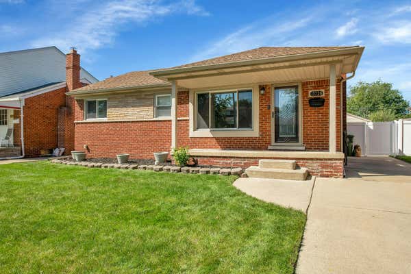 15726 DRAKE ST, SOUTHGATE, MI 48195 - Image 1