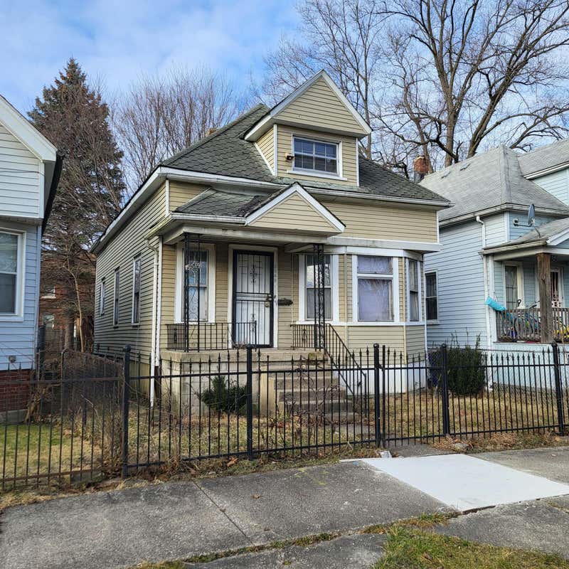 5049 FISCHER ST, DETROIT, MI 48213, photo 1 of 21