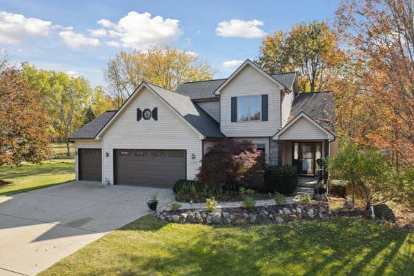 10480 DENTON CREEK DR, FENTON, MI 48430 - Image 1