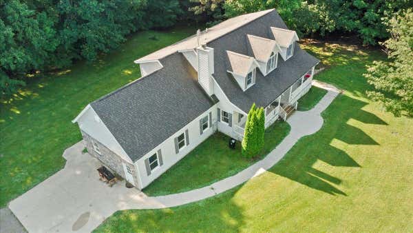 390 E DECKERVILLE RD, CARO, MI 48723 - Image 1