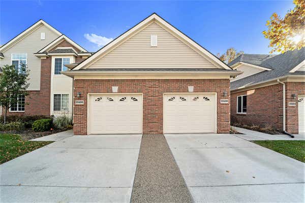 29490 WOODPARK CIR, WARREN, MI 48092 - Image 1