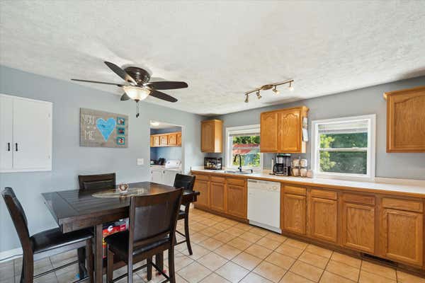 652 N COCHRAN AVE, CHARLOTTE, MI 48813 - Image 1