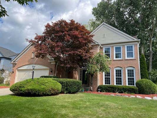 2127 PEACHTREE CT, WEST BLOOMFIELD, MI 48324 - Image 1