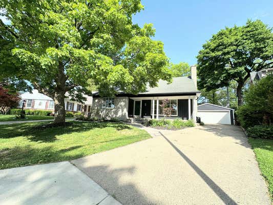 20648 MAPLE LN, GROSSE POINTE WOODS, MI 48236 - Image 1