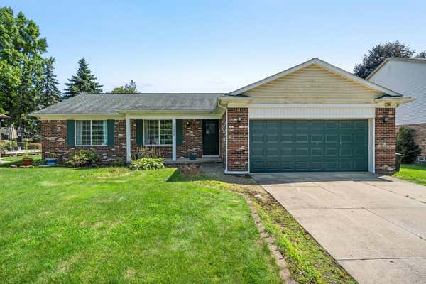 15958 KINGSTON DR, FRASER, MI 48026 - Image 1