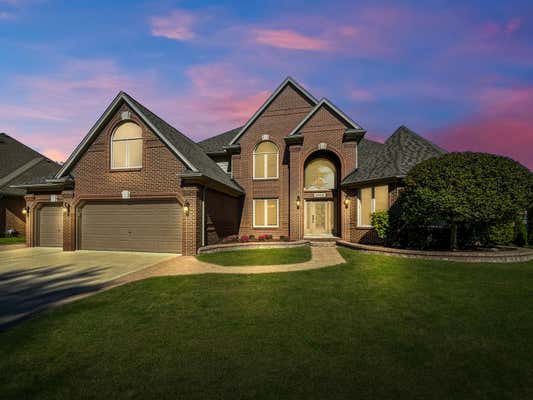 28015 CAMBRIDGE DR, HARRISON TOWNSHIP, MI 48045 - Image 1