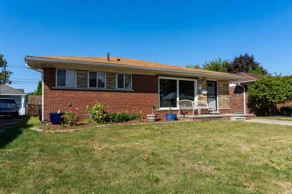 24555 RIDGECROFT AVE, EASTPOINTE, MI 48021 - Image 1