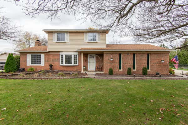 9722 BLAUVELT DR, GROSSE ILE, MI 48138 - Image 1