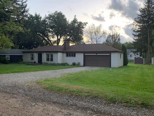 823 CHARLTON BLVD, WHITE LAKE, MI 48383 - Image 1