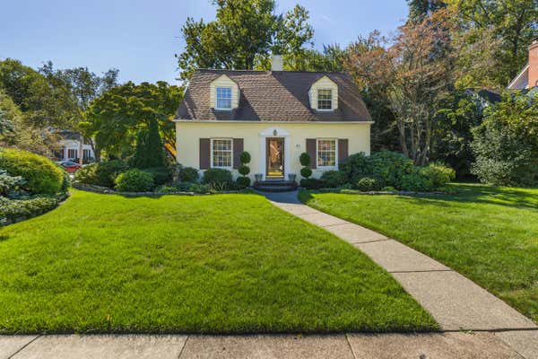 241 HILLCREST AVE, GROSSE POINTE FARMS, MI 48236 - Image 1