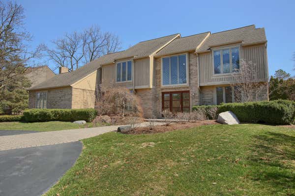 4907 CHAMPLAIN CIR, WEST BLOOMFIELD, MI 48323 - Image 1