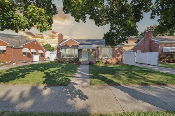 9299 PARK AVE, ALLEN PARK, MI 48101 - Image 1