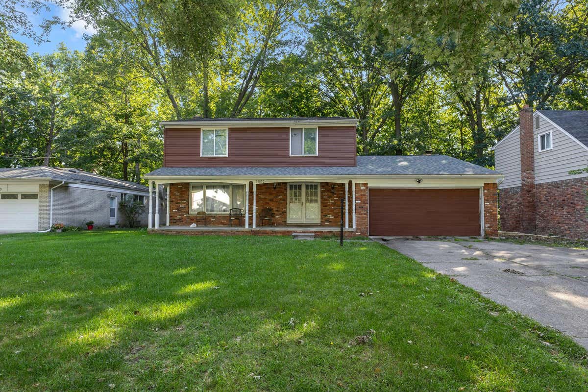 28870 MONTEREY DR, SOUTHFIELD, MI 48076, photo 1 of 43