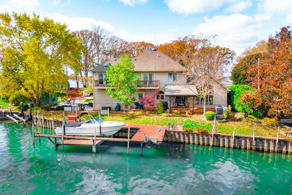 28745 SWAN ISLAND DR, GROSSE ILE, MI 48138 - Image 1