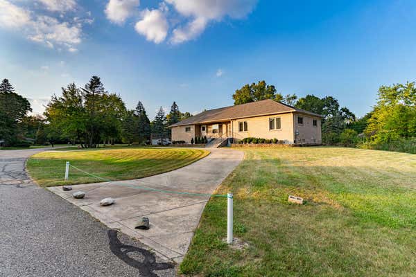 28072 W GREENMEADOW CIR, FARMINGTON HILLS, MI 48334 - Image 1