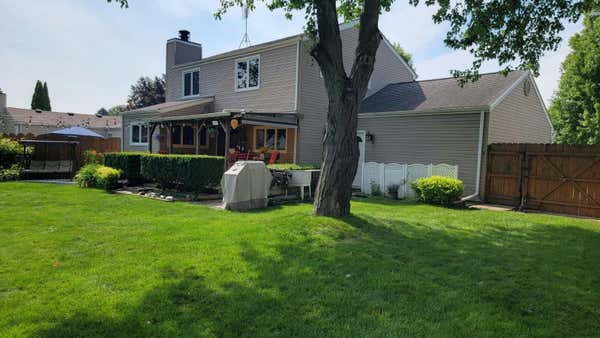 15821 SIGWALT DR, CLINTON TOWNSHIP, MI 48038 - Image 1