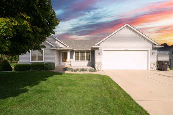 1637 ROZEVELD DR, HUDSONVILLE, MI 49426 - Image 1