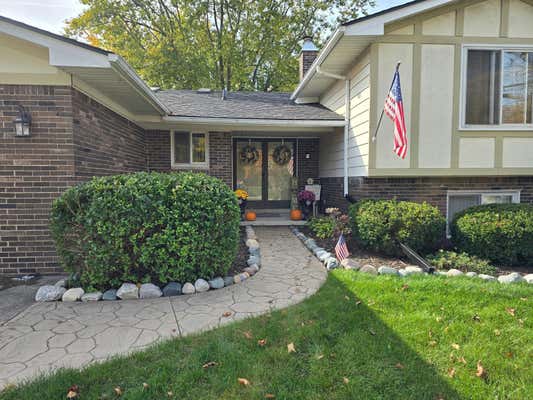 6929 CHADWICK DR, CANTON, MI 48187 - Image 1