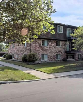 409 RIVIERA DR, SAINT CLAIR SHORES, MI 48080 - Image 1