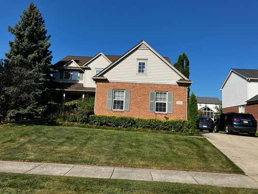 2746 LONG MEADOW LN, ROCHESTER HILLS, MI 48307 - Image 1